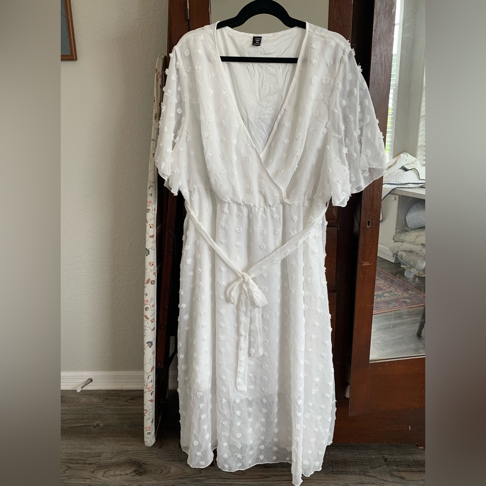 SHEIN Curve White Swiss Dot Dress, Size 4XL
